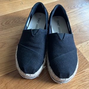 COPY - TOMS Alpargata Rope Platforms - black size 6, like new